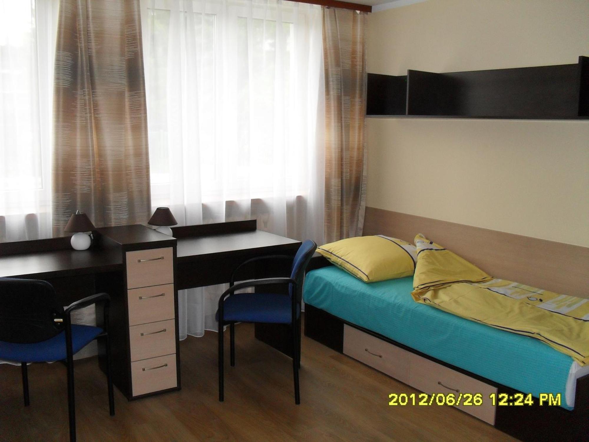 Dom Studencki Atol Hostel Krakow Exterior photo